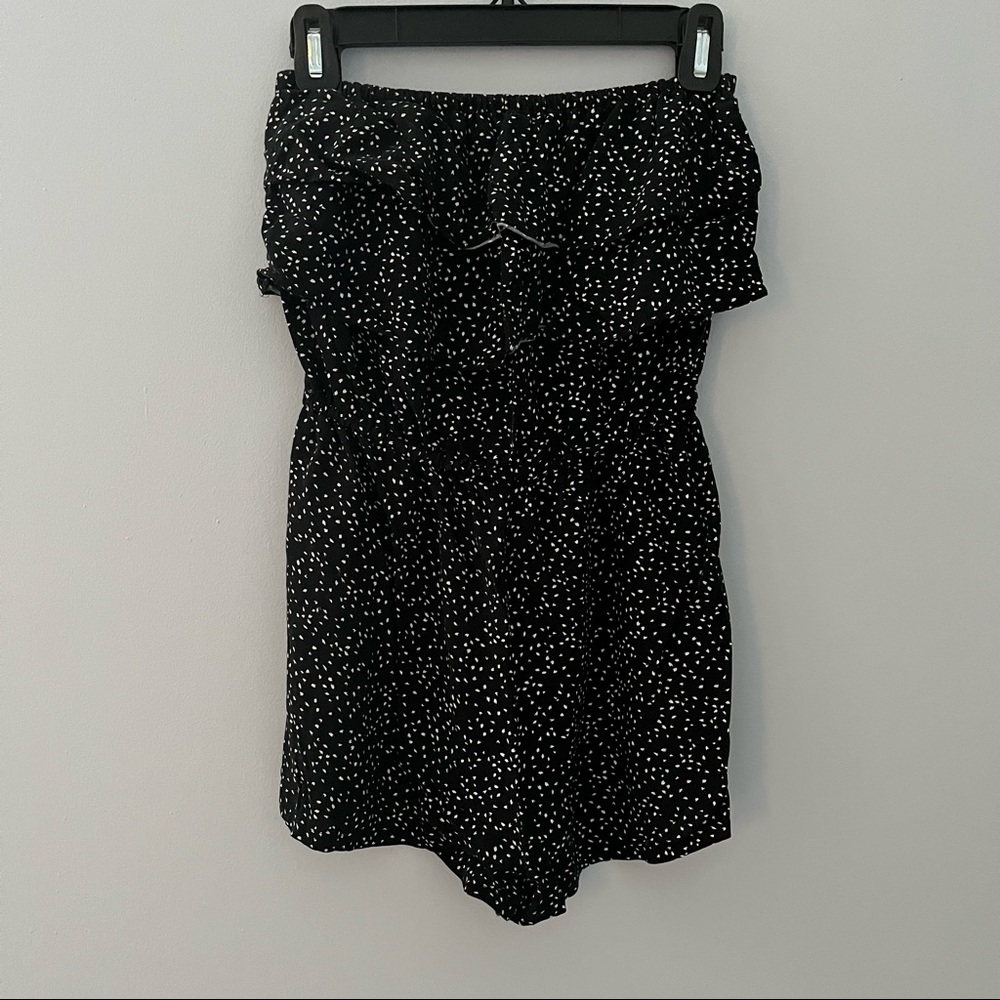Urban Outfitters Pins & Needles Shirt Womens Small Black Ruffle Strapless Romper